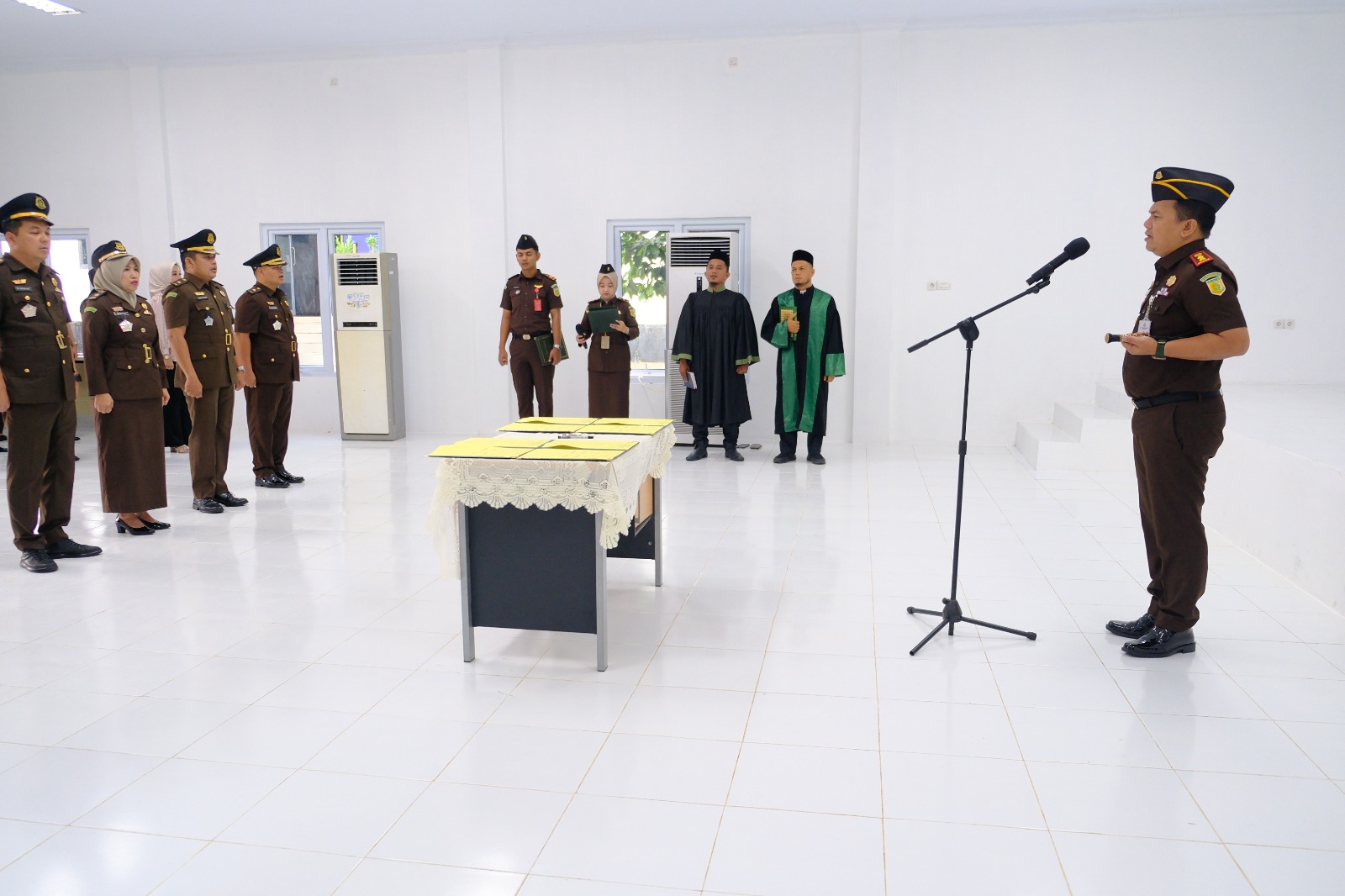 Kepala Kejaksaan Negeri Kampar Melantik Sejumlah Kasi