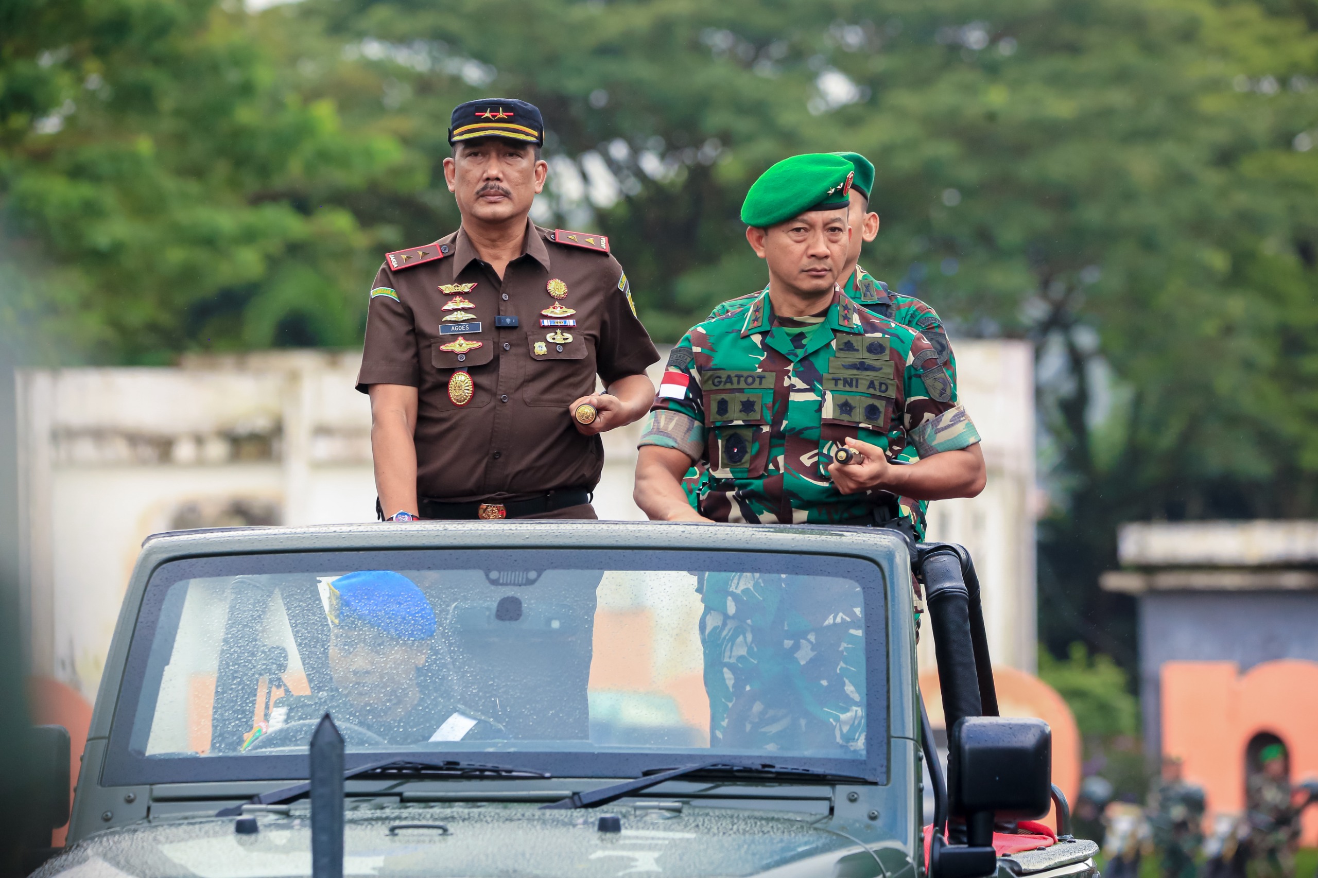 Kajati Maluku Bersama Pangdam XV/Pattimura Bersinergi Dalam Gelar Pasukan TNI Untuk Pengamanan Kejaksaan 