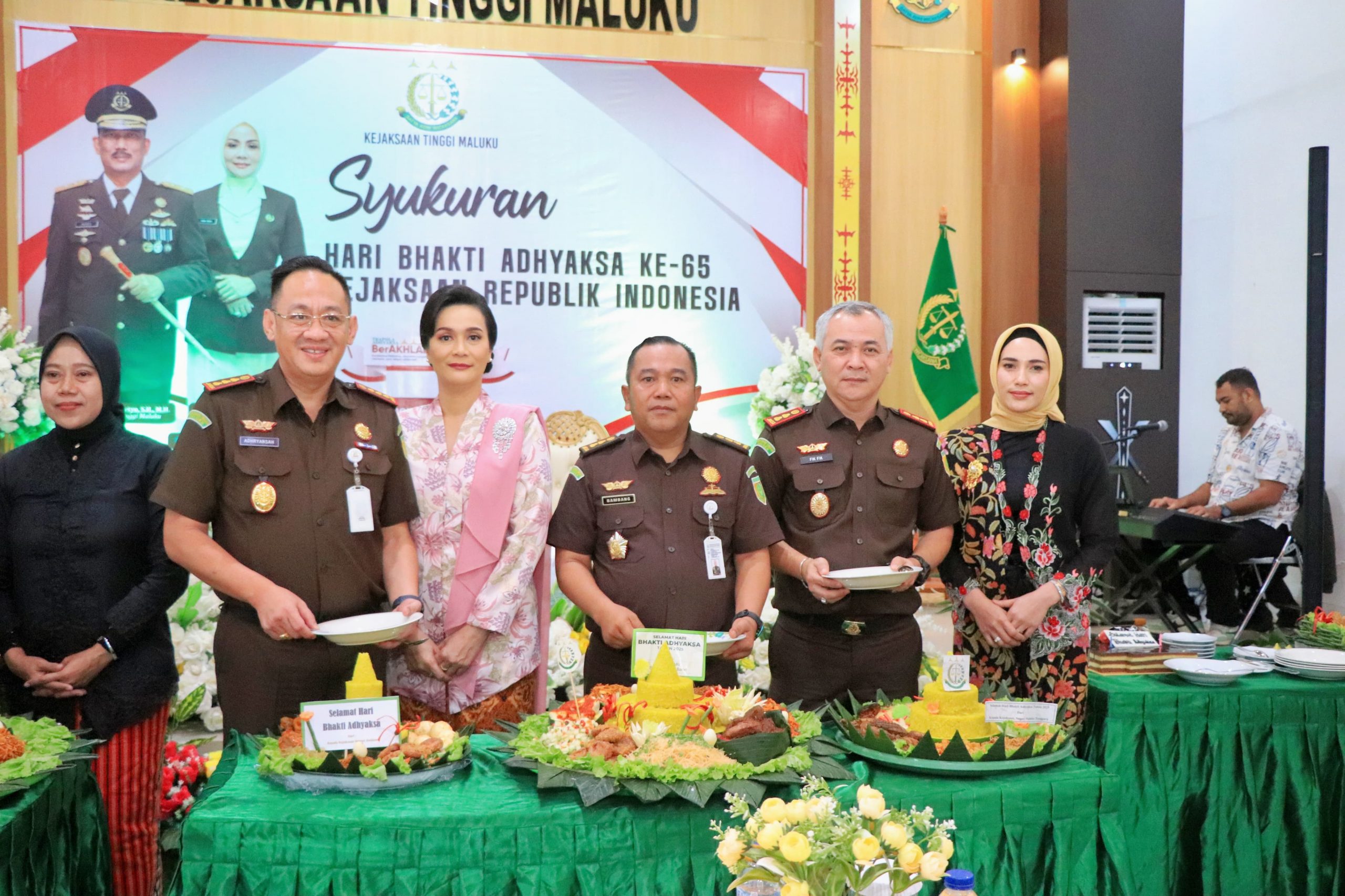 Langkah Penuh Syukur, Plt. Kajari SBB dan Jajaran Hadiri Tasyakuran Hari Bhakti Adhyaksa di Kejati Maluku