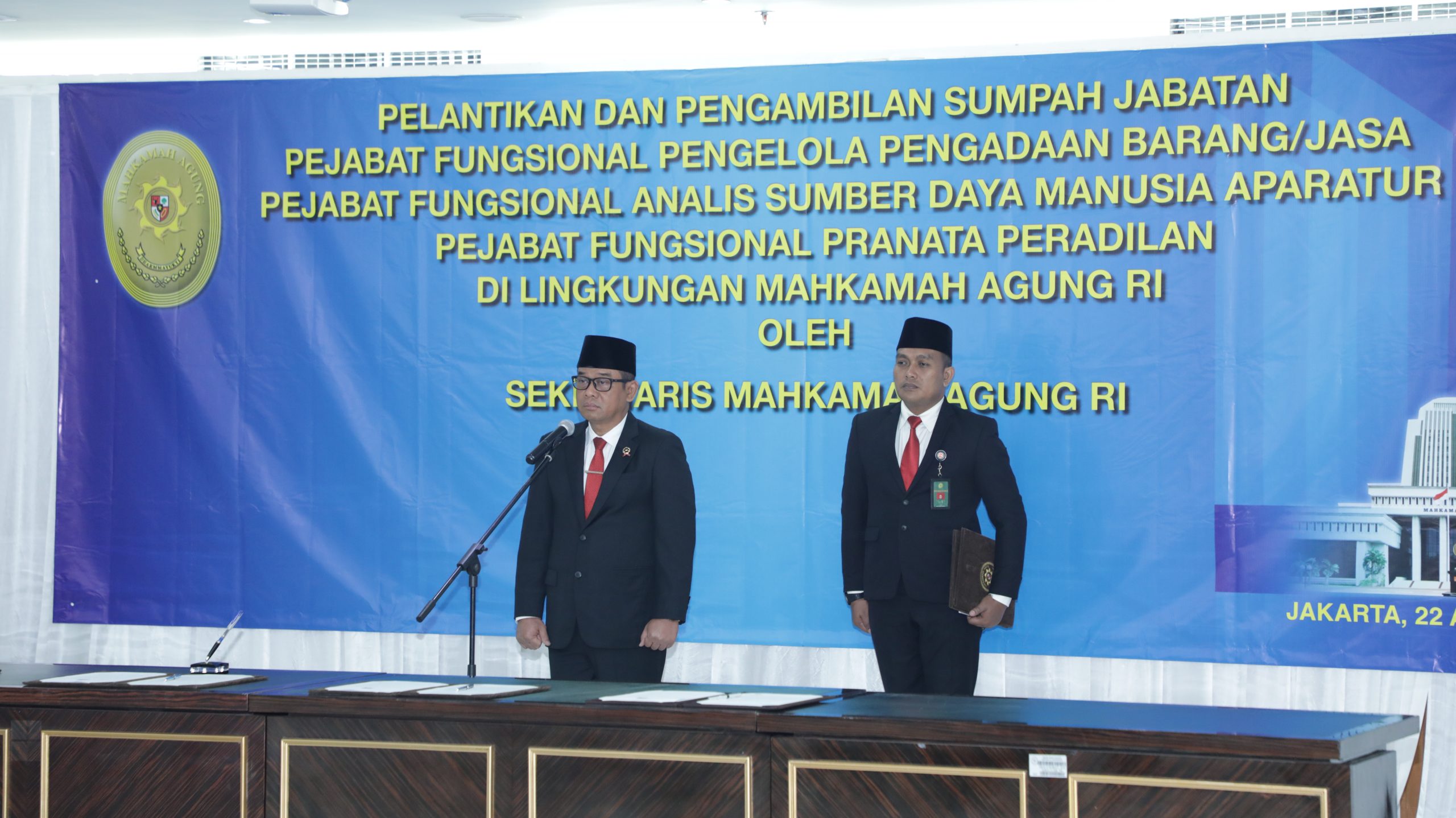 Sekretaris Mahkamah Agung Lantik Pejabat Struktural Dan Fungsional