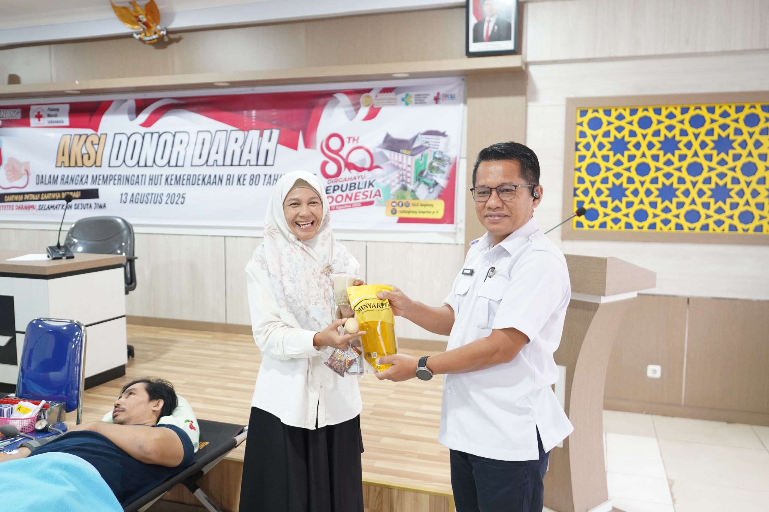 HUT RI ke-80, dr. Imawan Hardiman Komandoi Donor Darah di RSUD Bangkinang
