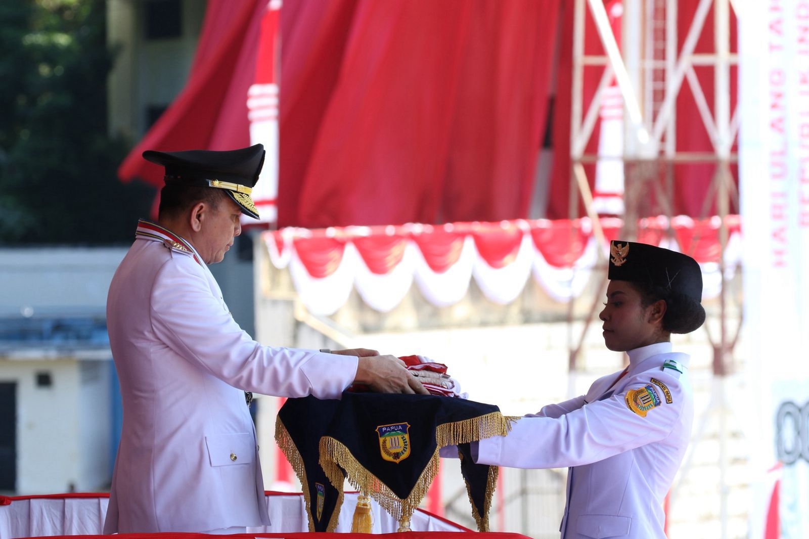 Upacara HUT RI Ke-80, Pj Gubernur Papua Agus Fatoni Ajak Jaga Iklim Kondusif Masyarakat
