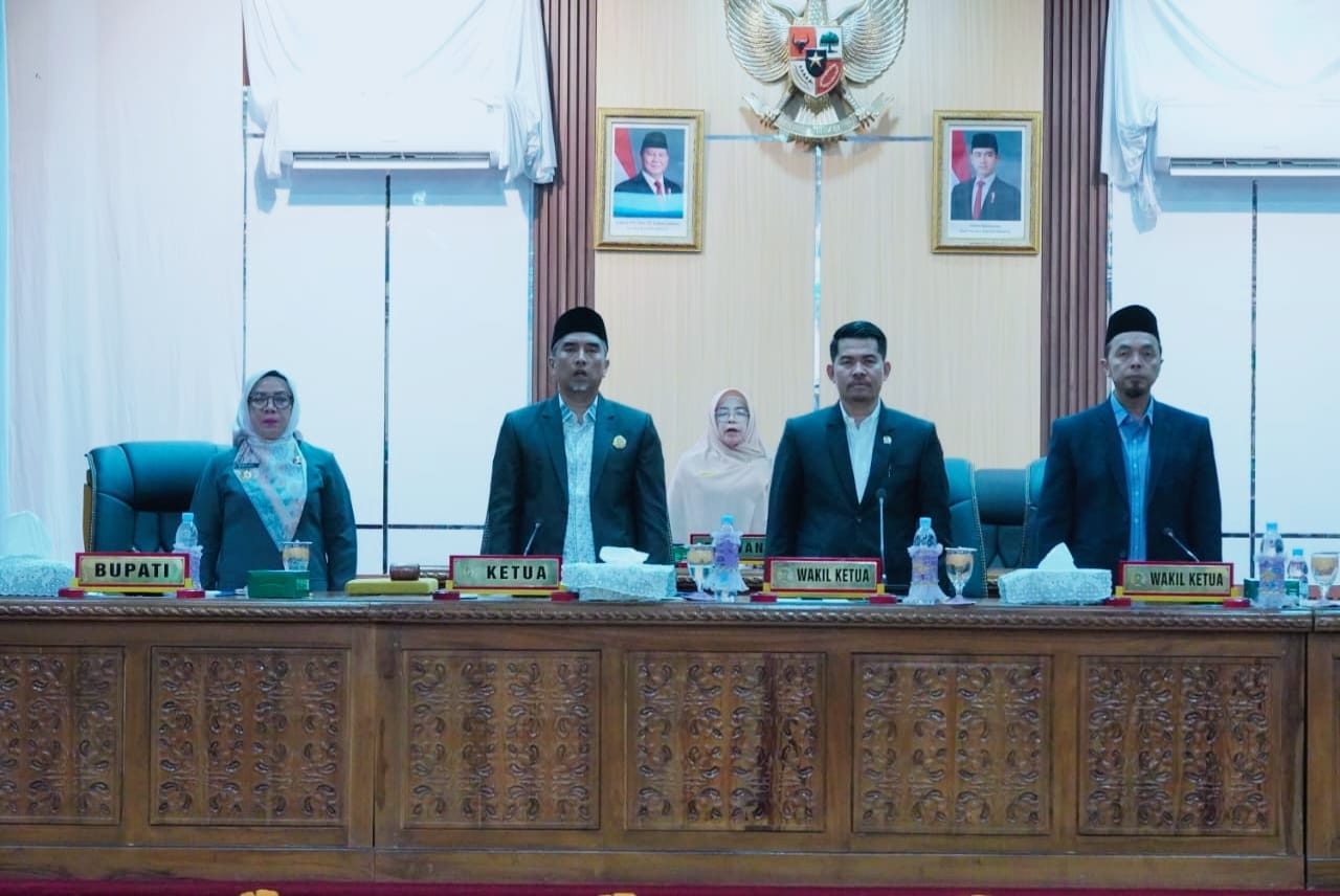 Wabup hadiri Pengesahan oleh DPRD Kampar, APBD Perubahan 2025 Sebesar Rp. 3,091 Triliun Lebih