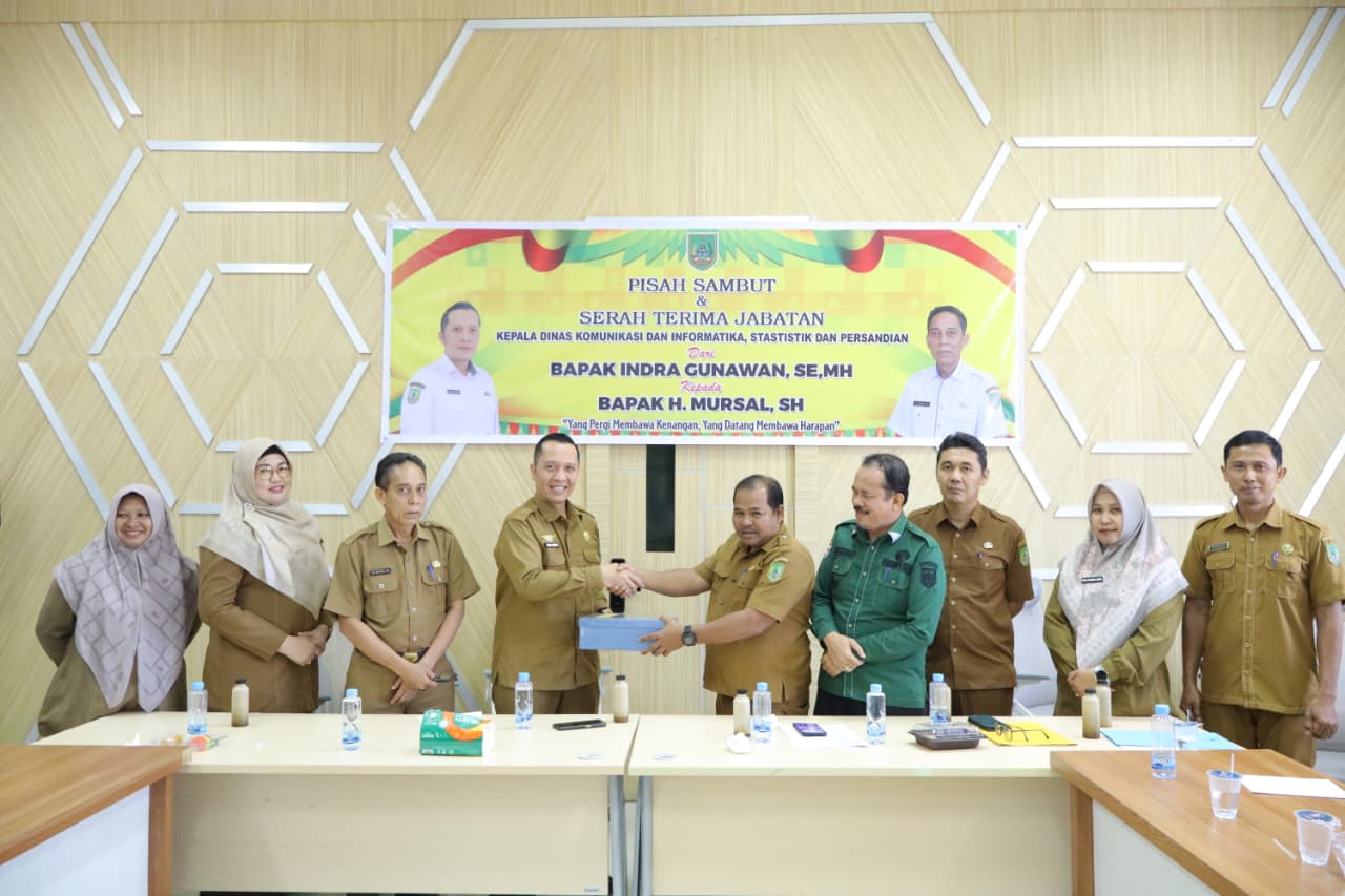 Suasana Hangat Warnai Serah Terima Jabatan dan Pisah Sambut Kepala Dinas Kominfo Rohil