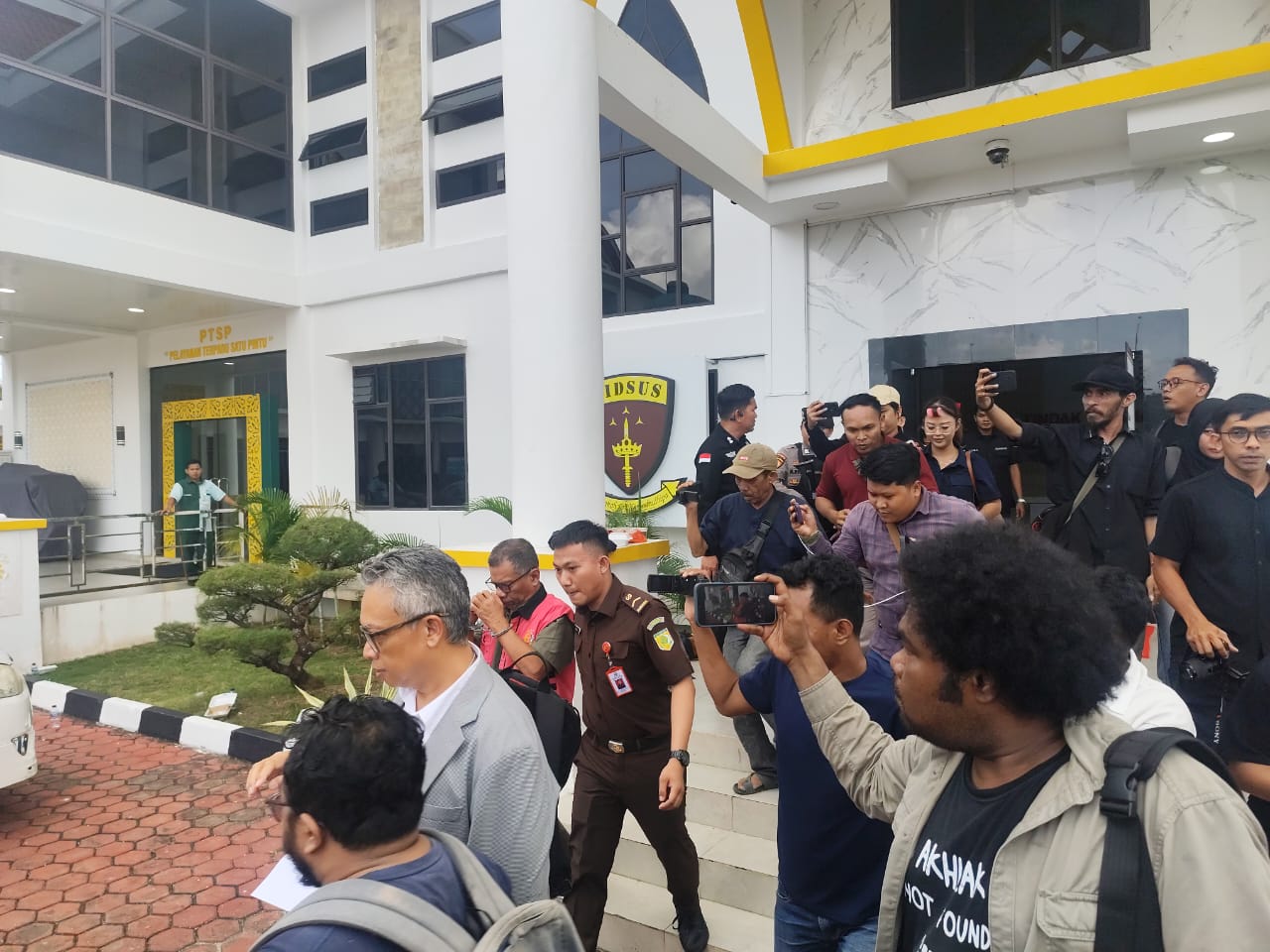 Tim Penyidik Pidsus Kejati Kepri Menetapkan Tersangka Baru Dalam Perkara Dugaan Tindak Pidana Korupsi Dalam PNBP 