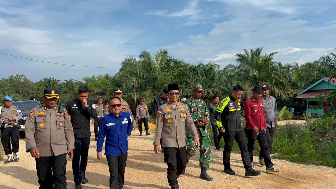 Kapolres Bengkalis dan Sekda Bengkalis Turun Langsung Mediasi Aksi Unjuk Rasa di Desa Darul Aman, Rupat