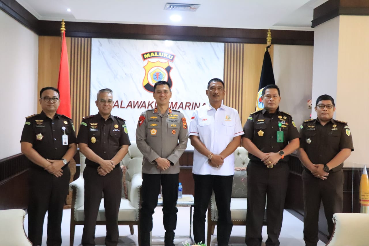 Akhiri Masa Tugas, Kajati Agoes SP Dan Wakajati Abdullah Noer Deny Berpamitan Di Sejumlah Forkopimda Maluku 